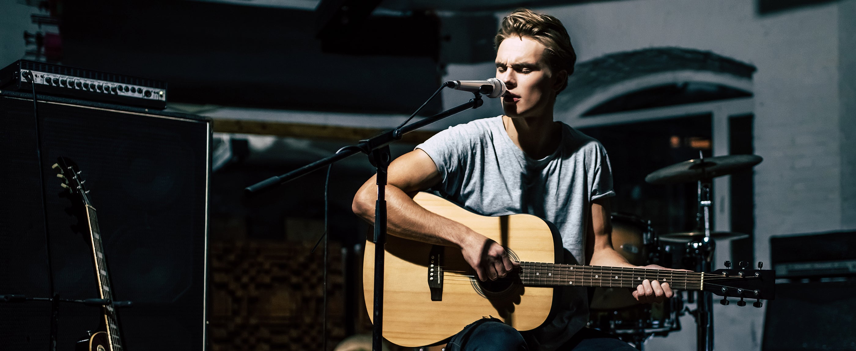 slider image slider_item_UriAB8